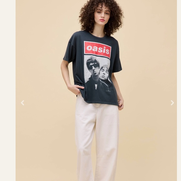 NWT Daydreamer OASIS MERCH TEE - Picture 3 of 4